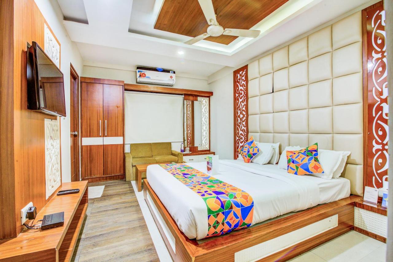 Fabhotel Empark Бангалор Екстериор снимка