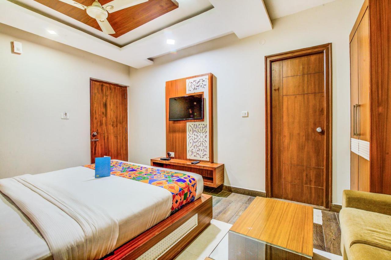 Fabhotel Empark Бангалор Екстериор снимка