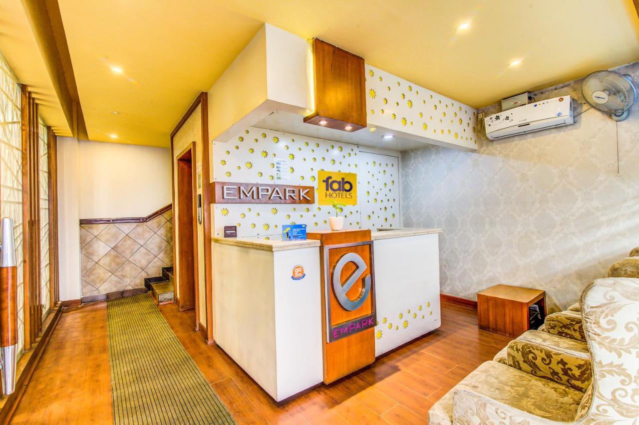 Fabhotel Empark Бангалор Екстериор снимка