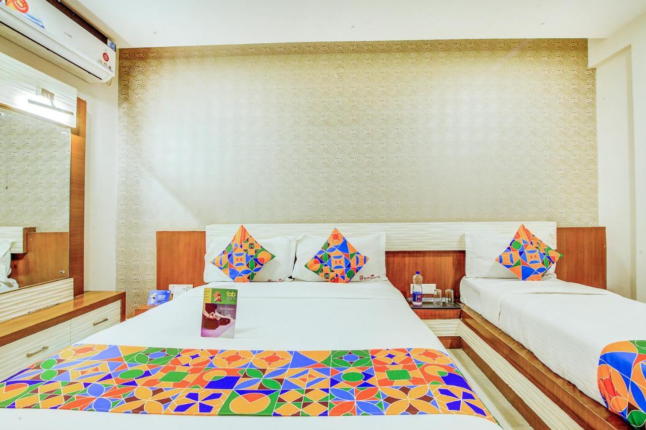 Fabhotel Empark Бангалор Екстериор снимка